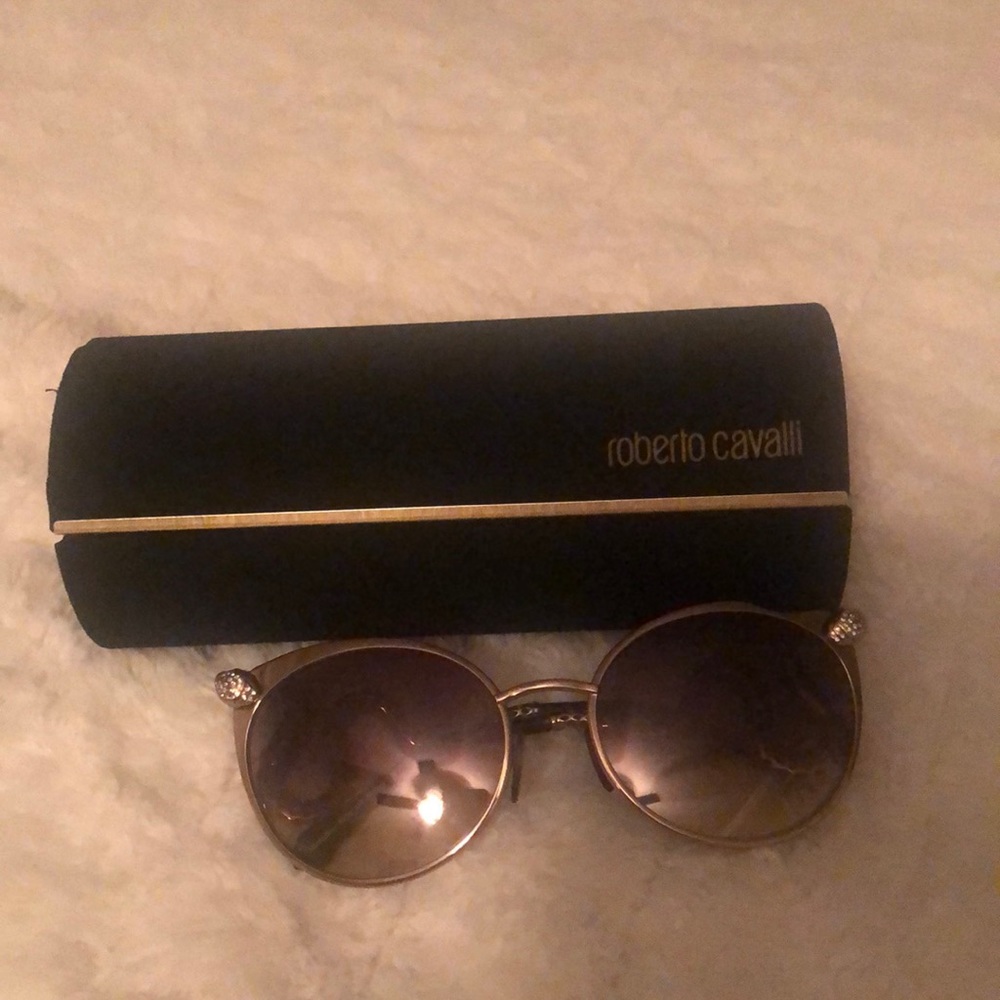 Roberto Cavalli sunglasses NWOT Box